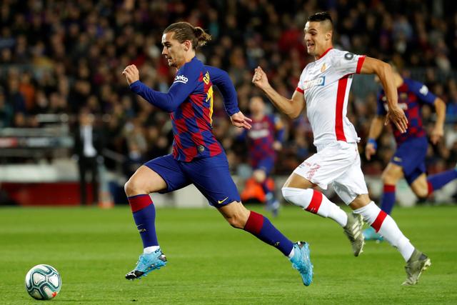 弗格35分辽宁胜山东 贺希宁16分深圳负四川