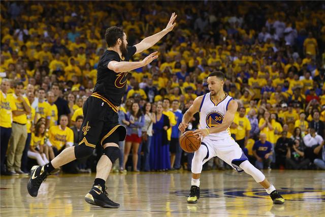 英超-B费破门加纳乔建功 曼联3-0莱斯特城